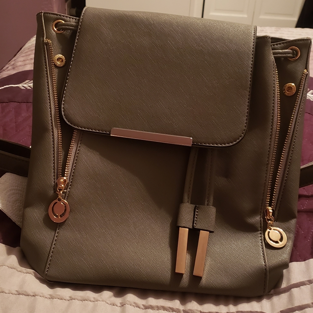 Ladies backpack pocketbook